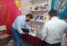 OBSEQUIAN LIBROS DE LA COLECCIÓN EDITORIAL DE LA SCBC EN LA FIL-UABC