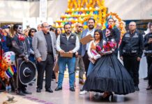 CON ALTARES Y CATRINAS, AYUNTAMIENTO DE TIJUANA TRANSFORMA LA MUERTE EN VIDA