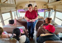 CON LA DISTRIBUCIÓN DE 500 LIBROS, INICIA EL PROGRAMA «CIRCULAR EL ARTE»