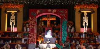 INAUGURAN ALTAR DE MUERTOS EN PALACIO MUNICIPAL DE TIJUANA