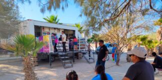 LLEGA EL LIBROBUS A BC CON LIBROS DEL FCE Y ACTIVIDADES CULTURALES